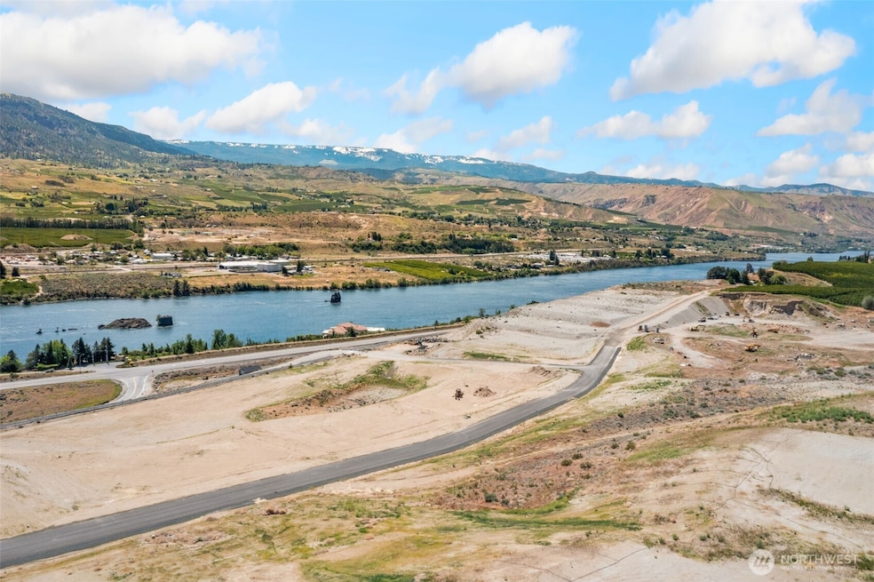 0 S Valiant Dr unit 18 NWM2392419, East Wenatchee, WA 98802 - photo 1