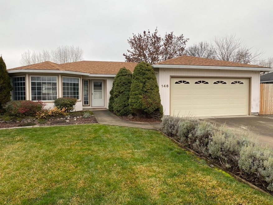 146 Southgate Ct, Central Point, OR 97502 - photo 1
