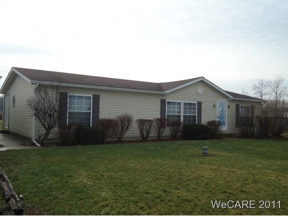 2760 E Bluelick Rd, Lima, OH 45801 - photo 1
