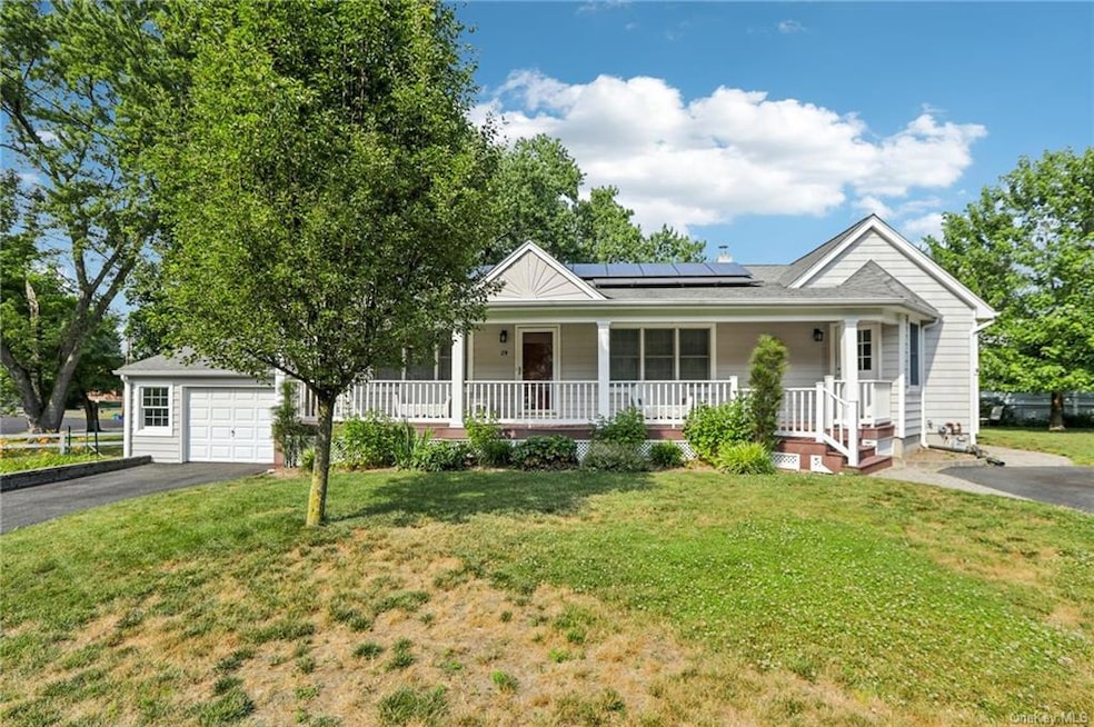 29 Brooks Dr, Stony Point, NY 10980 - photo 1