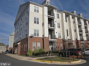 21191 Mcfadden Square, Sterling, VA 20165 - photo 1