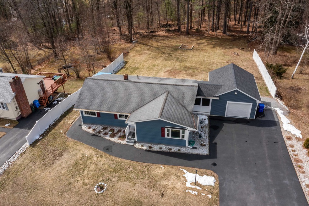 131 Huse Rd, Manchester, NH 03103 - photo 1