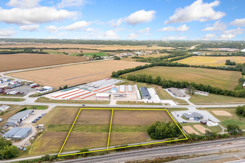 0 Grandview Ave Parcels unit 25-533, Muscatine, IA 52761 - photo 1