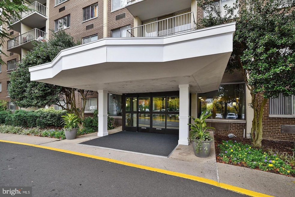 Hunting Creek Club unit 1605, Alexandria, VA 22303 - photo 1