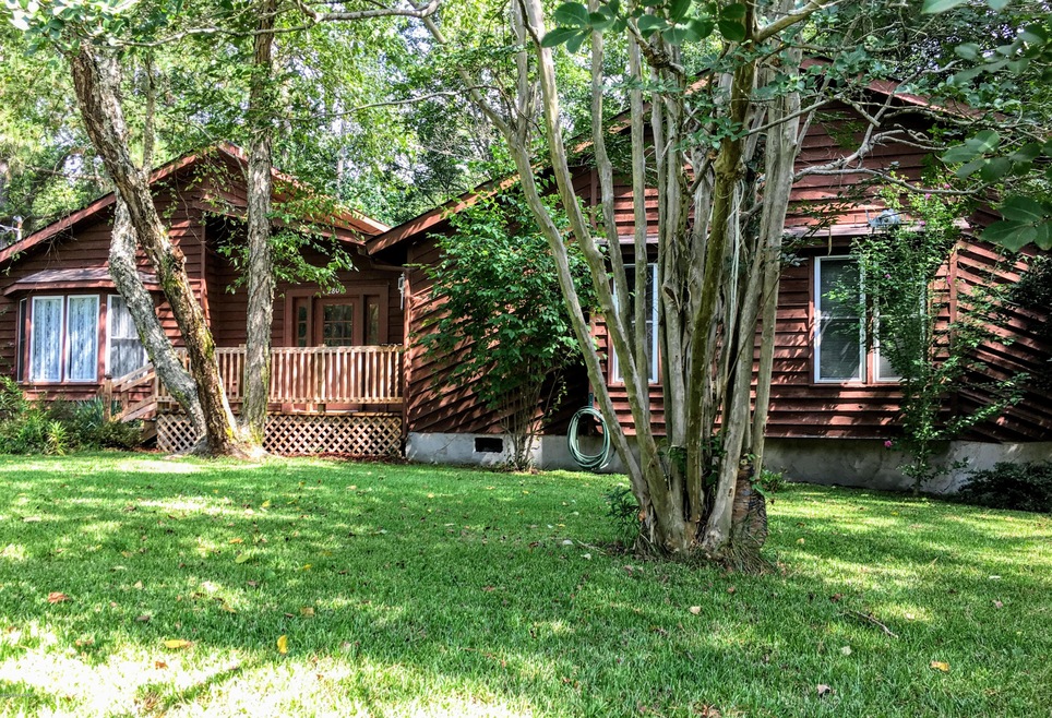 Jason Dr Ry Mt., Jones - Pic 2