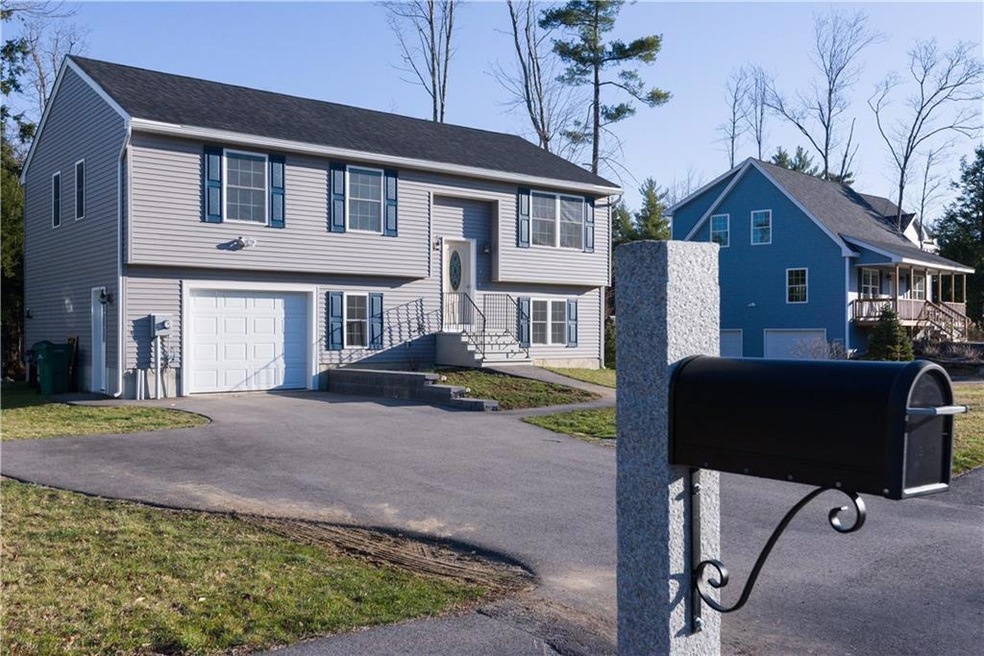 38 Collins Cir, Rochester, NH 03867 - photo 1