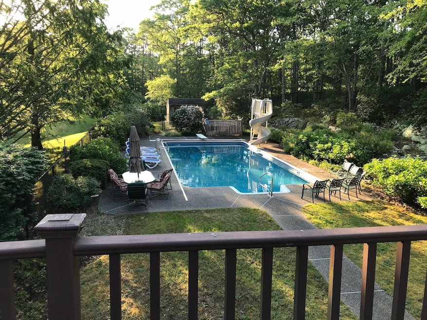 321RT PoolatDusk