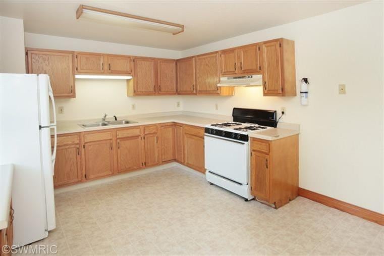 1014 S Park St, Kalamazoo, MI 49001 - photo 1