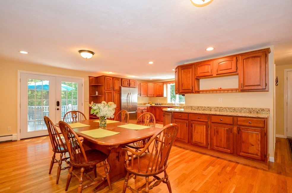 39 Woodmere Dr, Sudbury, MA 01776 - photo 1