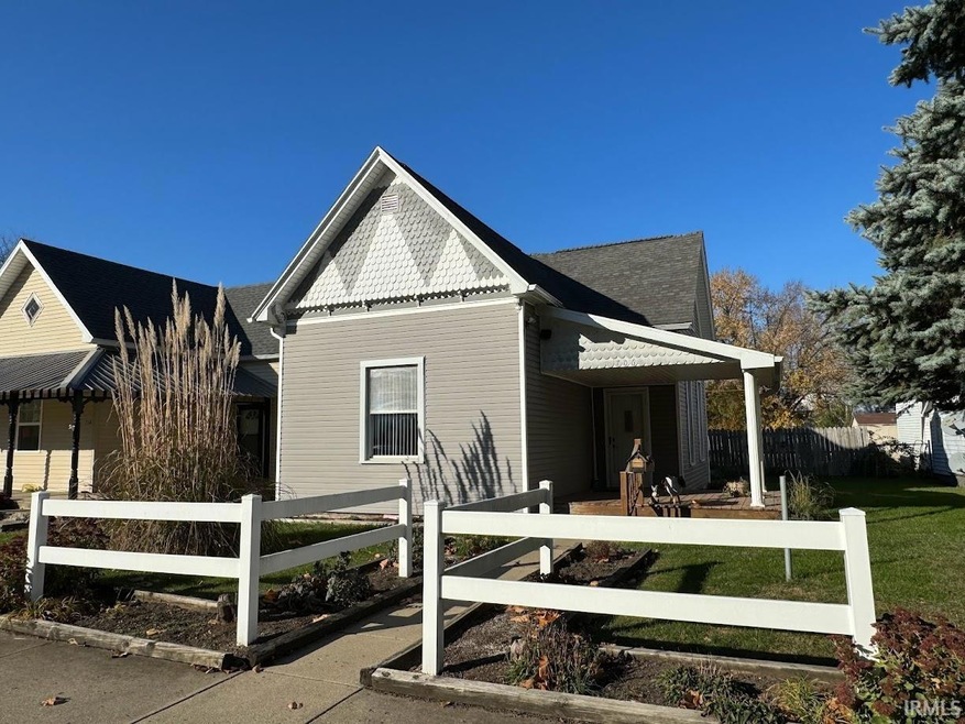 706 W Broadway, Logansport, IN 46947 - photo 1