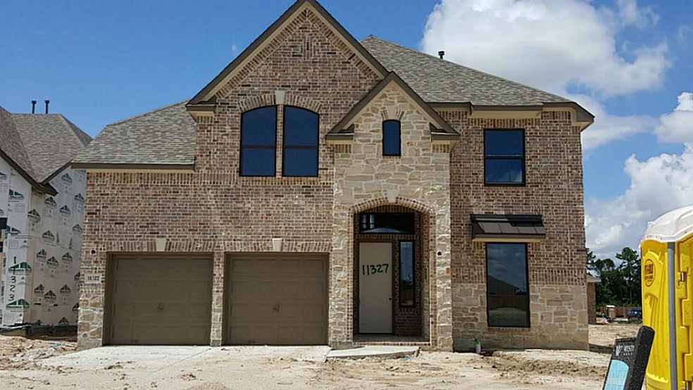 11327 Thompson Bend Dr, Humble, TX 77396 - photo 1