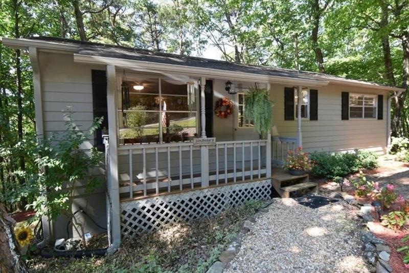 Exterior--Front Porch