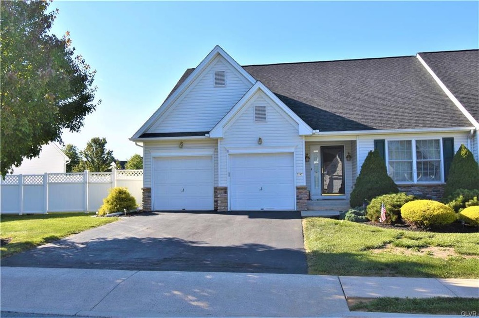 1242 Briarwood Ln, Easton, PA 18040 - photo 1