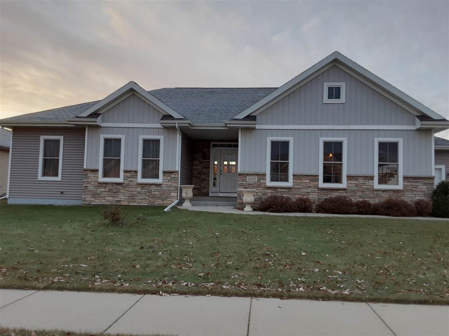 5207 Buttonbush Dr, Fitchburg, WI 53711 - photo 1