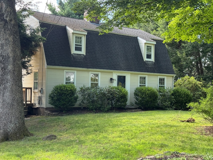 15 Highview Dr, Dayville, CT 06241 - photo 1