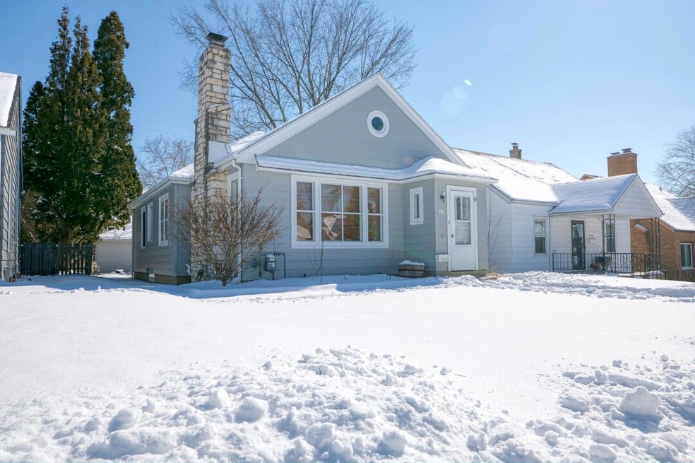 4238 S 2nd St, Milwaukee, WI 53207 - photo 1