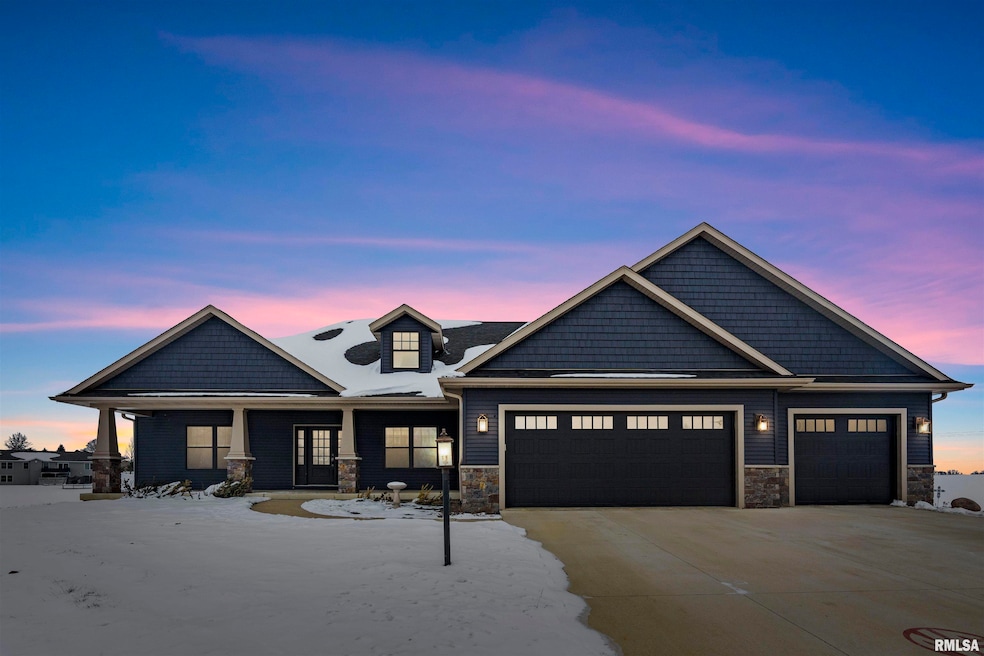 8 Foster Ct, Eldridge, IA 52748 - photo 1