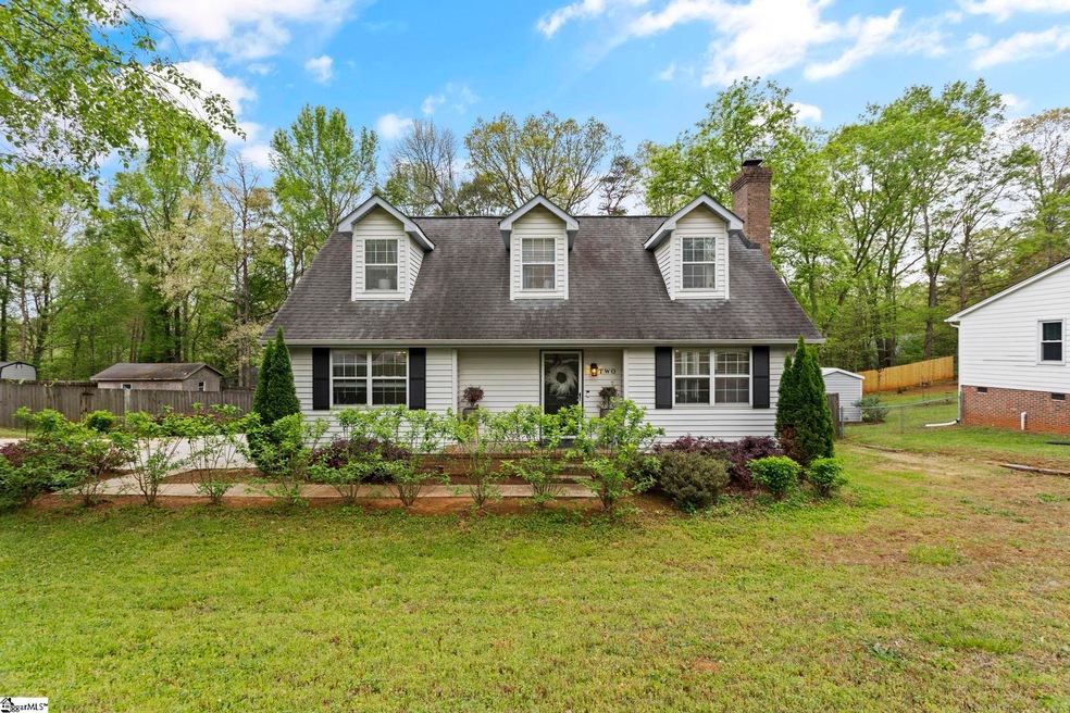 2 Twisted Oak Ct.