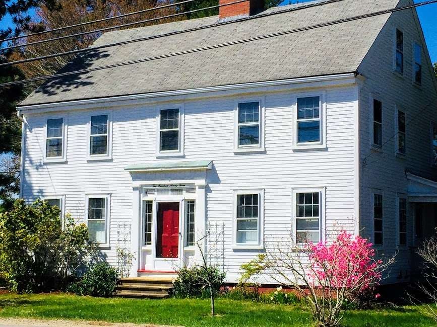 293 Dover Point Rd, Dover, NH 03820 - photo 1