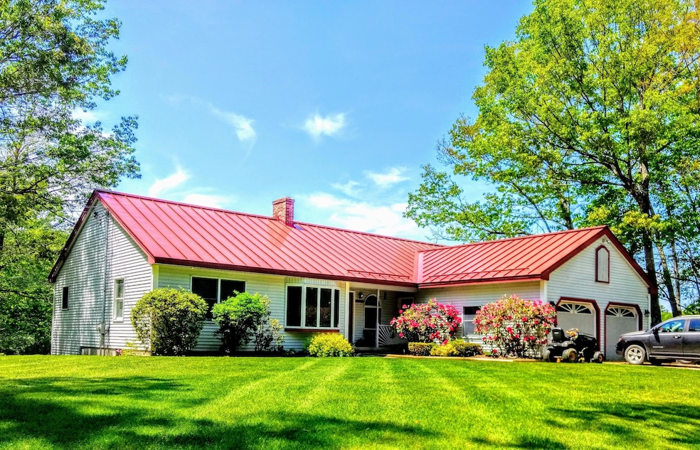 886 Middlesex Rd, Topsham, ME 04086 - photo 1