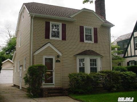 63 Cambridge Ave, Garden City, NY 11530 - photo 1