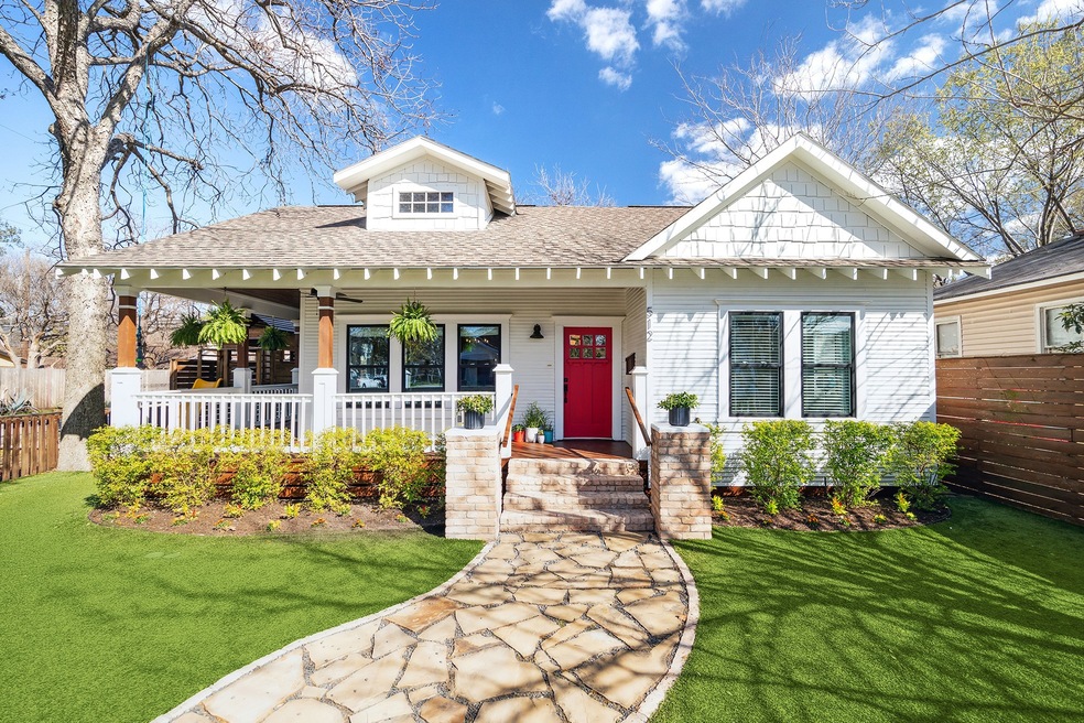 512 Walton St, Houston, TX 77009 - photo 1