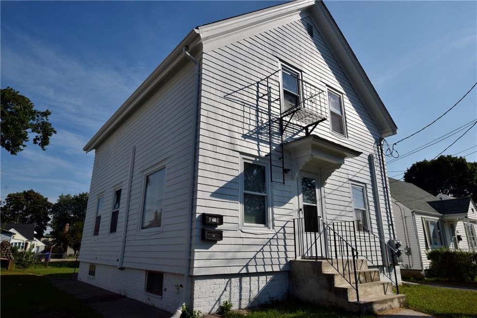 44 Foster St unit 1, Pawtucket, RI 02861 - photo 1