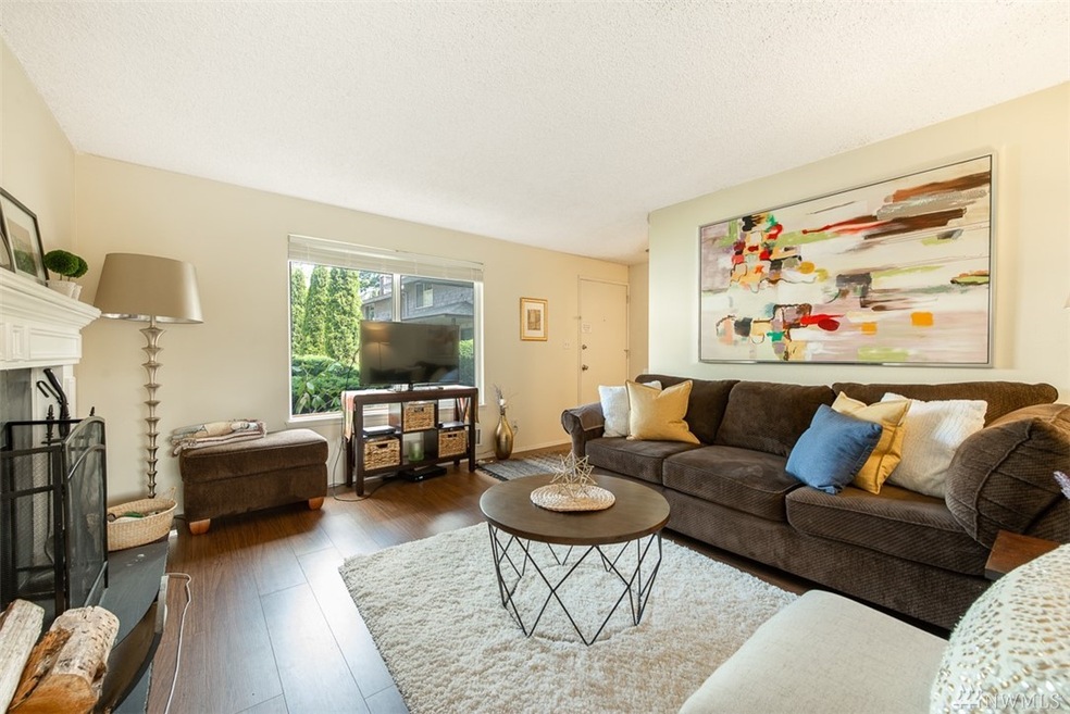 7415 212th St SW unit 1, Edmonds, WA 98026 - photo 1