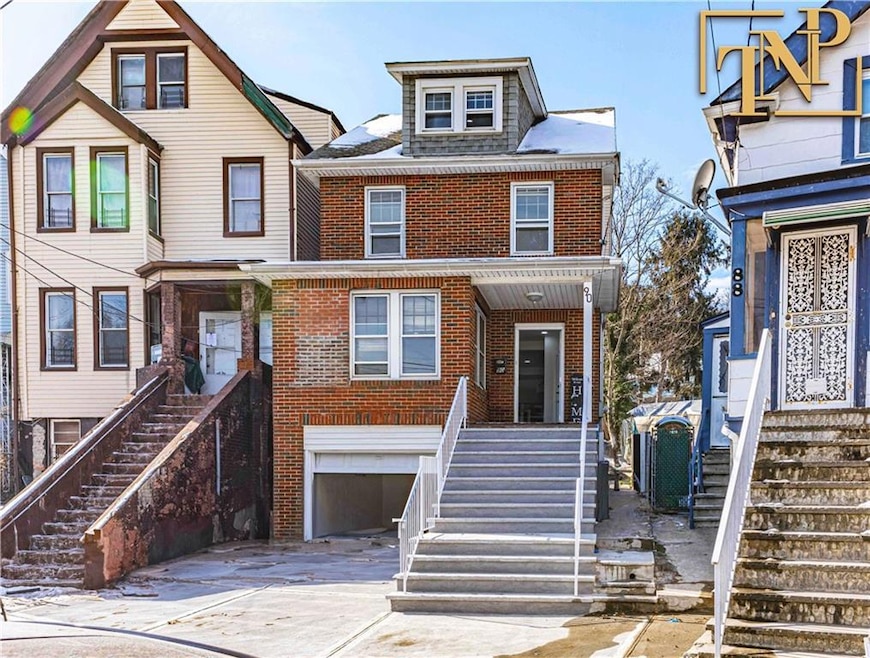 Sold $759,000 • Co-Listing Agent