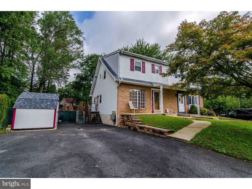 602 E Wiltshire Dr, Wallingford, PA 19086 - photo 1