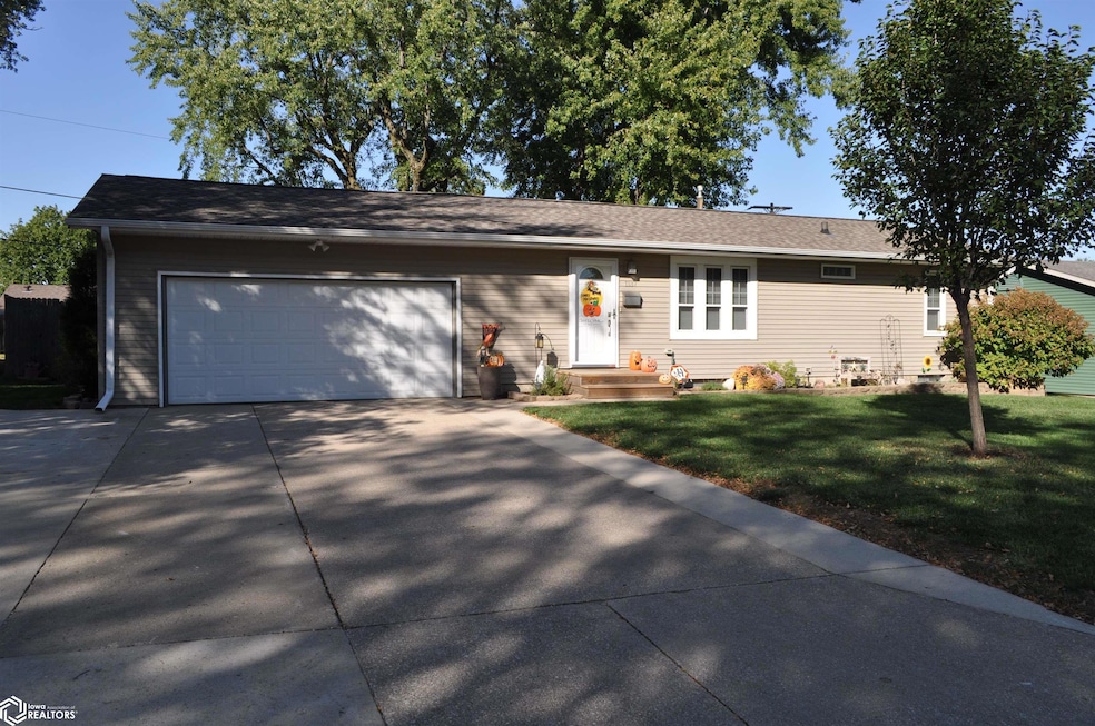 1137 High Ridge Rd, Carroll, IA 51401 - photo 1