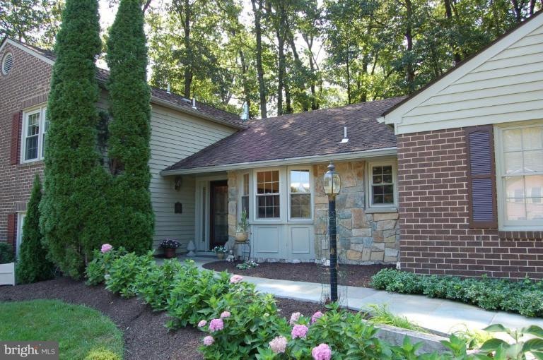 1501 Snughill Ct, Vienna, VA 22182 - photo 1