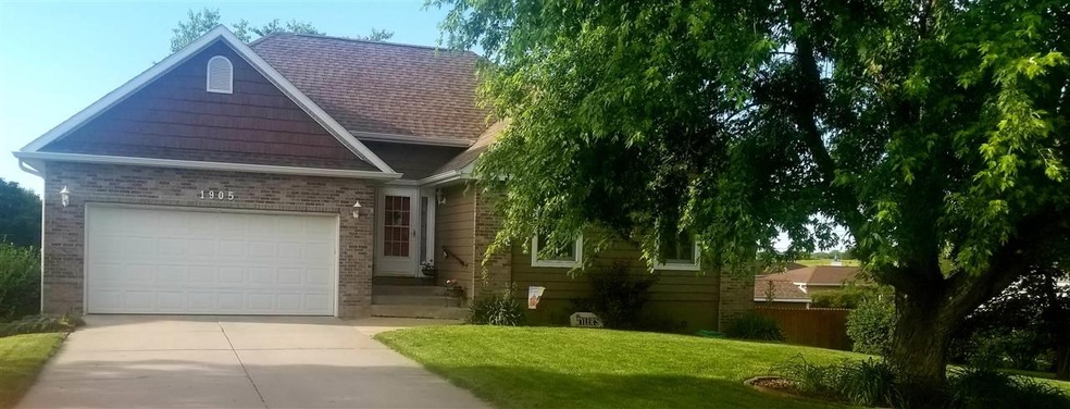 1905 Carmel Dr, Norfolk, NE 68701 - photo 1