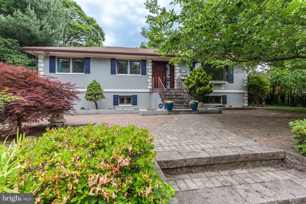 4625 N Dittmar Rd, Arlington, VA 22207 - photo 1