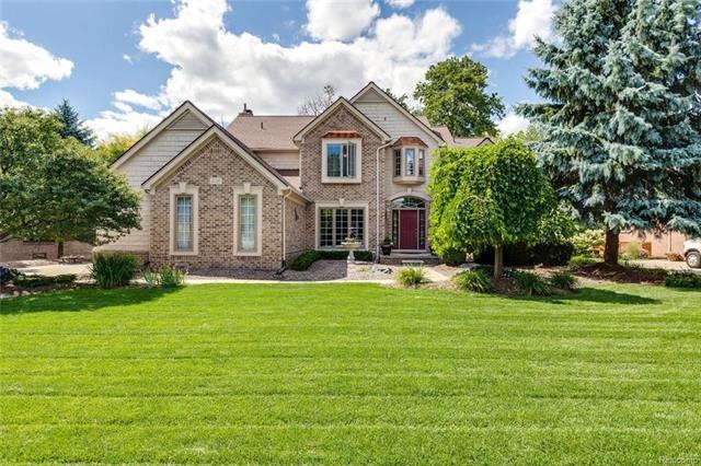 4125 Arcadia Dr, Auburn Hills, MI 48326 - photo 1
