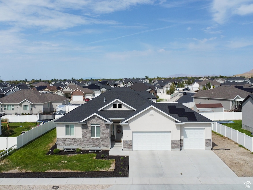 For Sale $645,000 • Co-Listing Agent