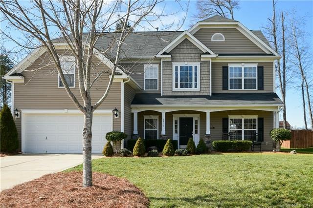 Great curb appeal!