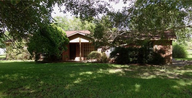62 Navidad St, Bay City, TX 77414 - photo 1