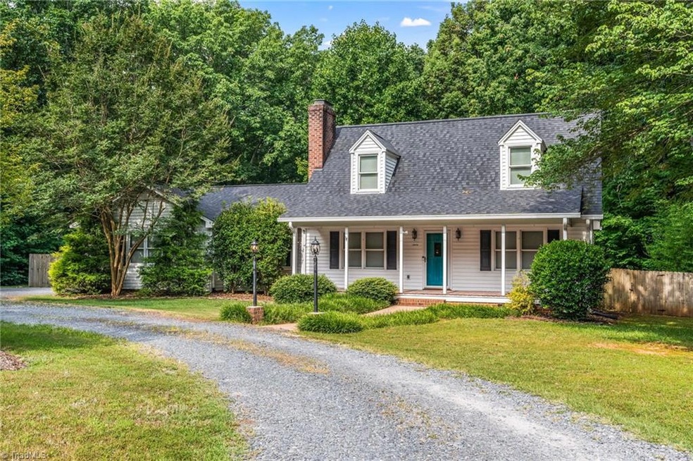 2894 Hickory Dr, Asheboro, NC 27205 - photo 1
