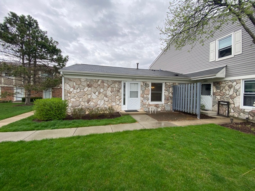 1079 Glouchester Harbor unit 1201, Schaumburg, IL 60193 - photo 1