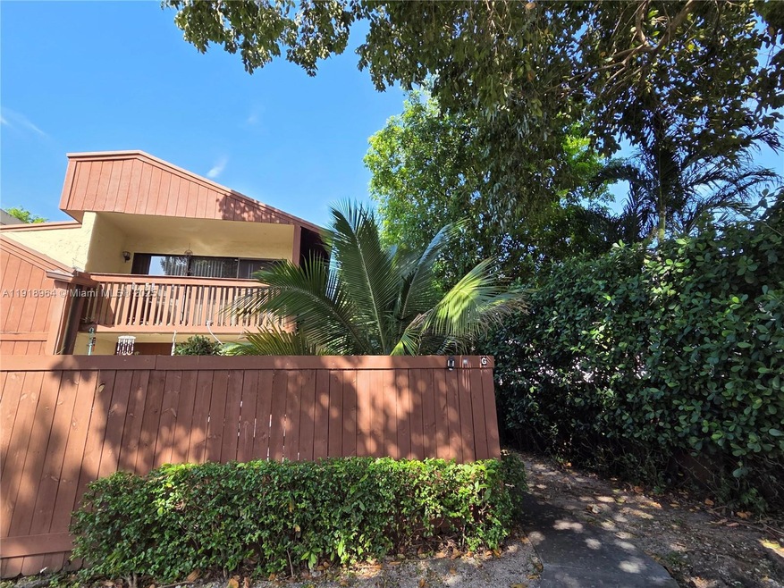 7034 SW 114th Place unit H51, Miami, FL 33173 - photo 1