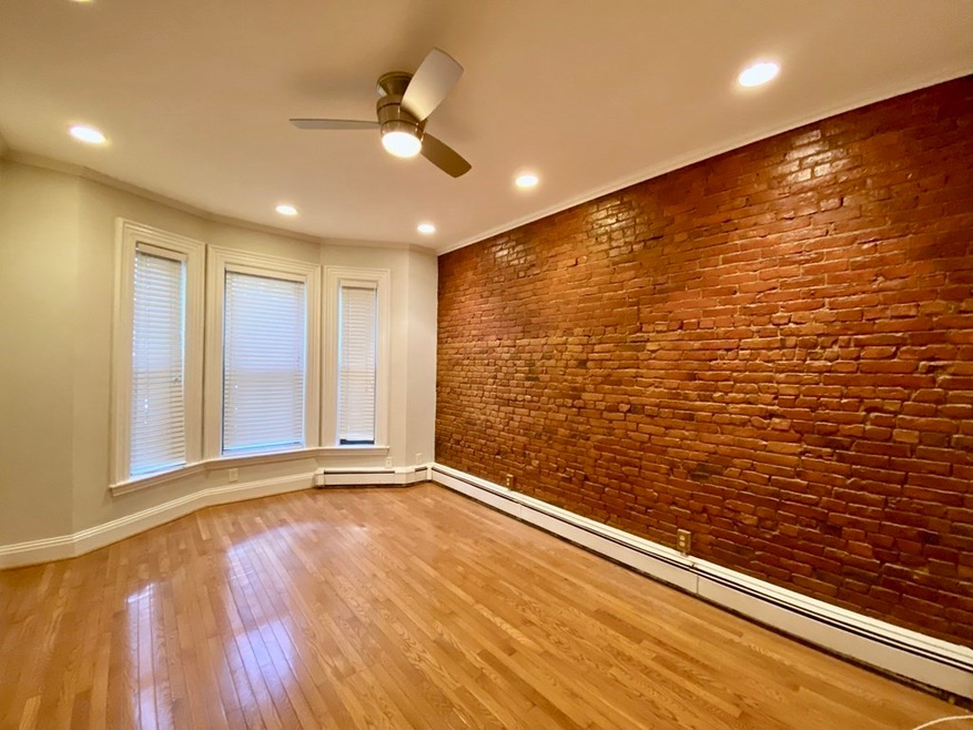 106 Magazine St unit 1, Cambridge, MA 02139 - photo 1