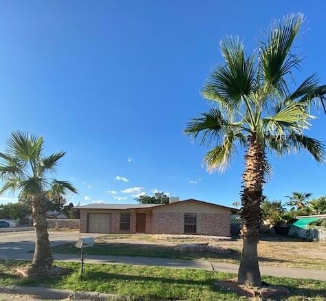 8001 Algerita Ct, El Paso, TX 79915 - photo 1