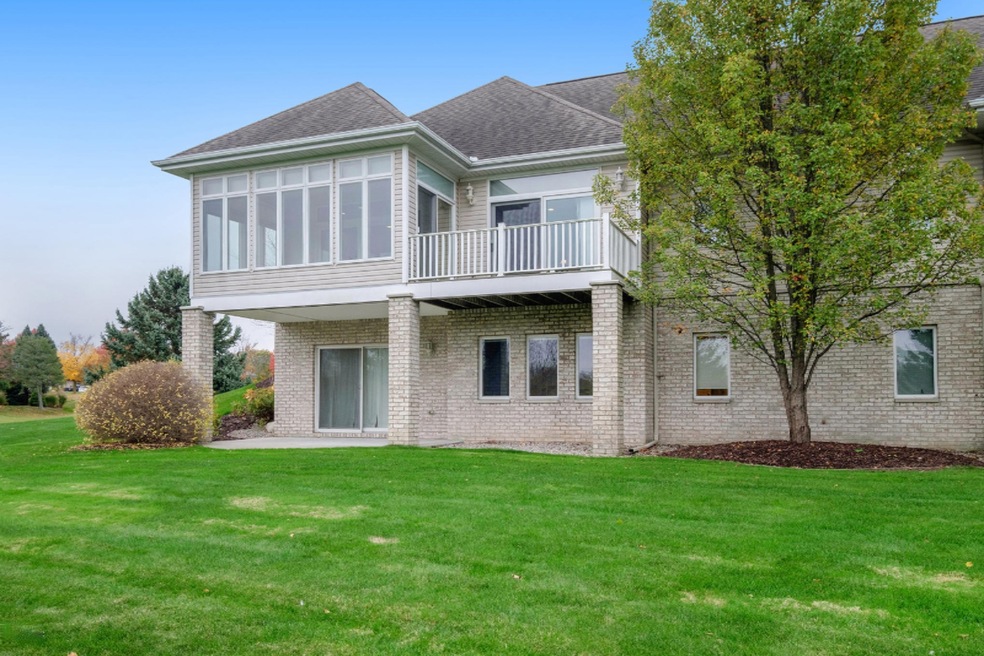2631 Village Cir-2