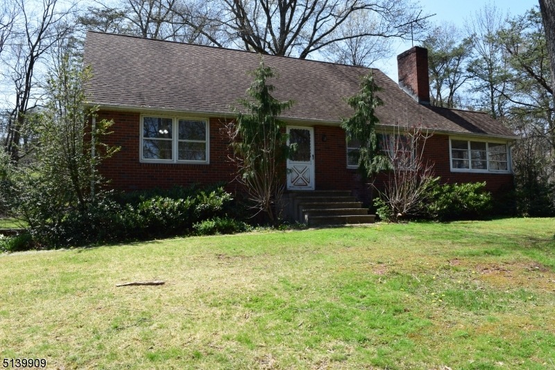 15 Matheson Rd, Whitehouse Station, NJ 08889 - photo 1