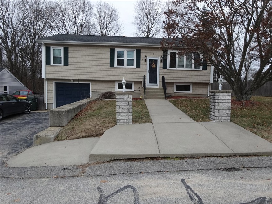 1 Pleasant View Cir, Greenville, RI 02828 - photo 1