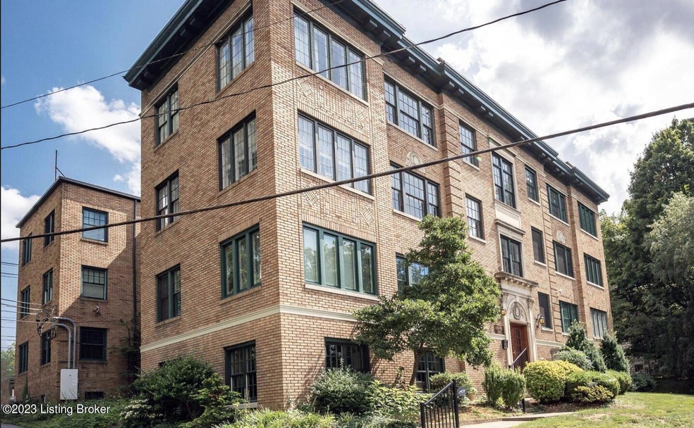 1360 Eastern Pkwy unit 7, Louisville, KY 40204 - photo 1