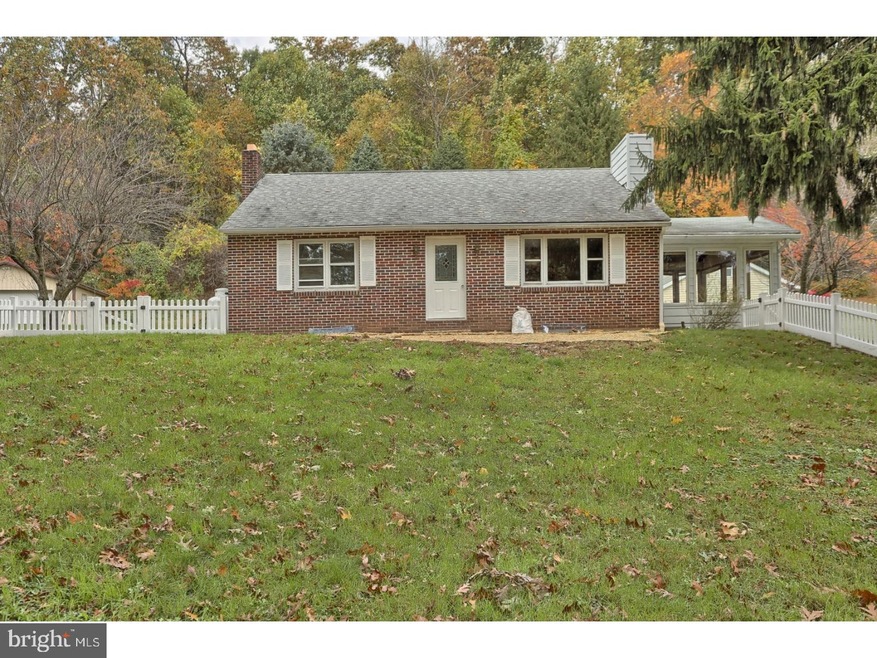 489 Hunters Rd, Mohnton, PA 19540 - photo 1