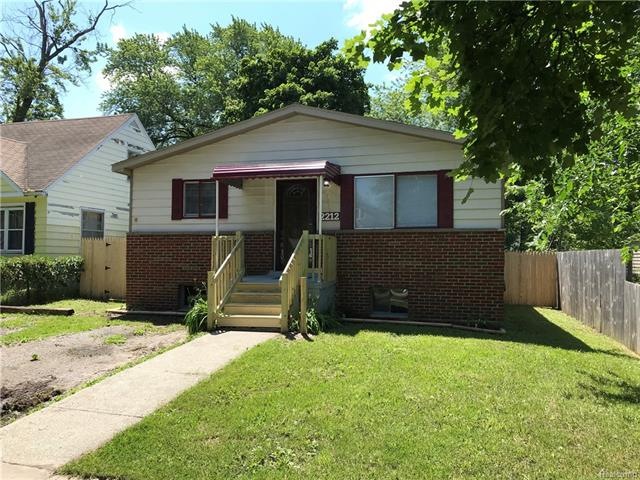 2212 Griswold St, Port Huron, MI 48060 - photo 1