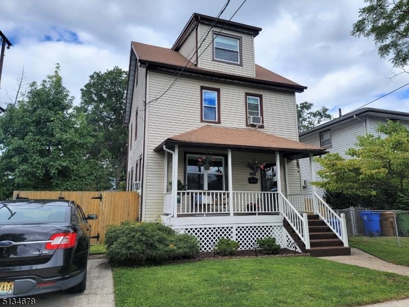 611 E Elm St, Linden, NJ 07036 - photo 1